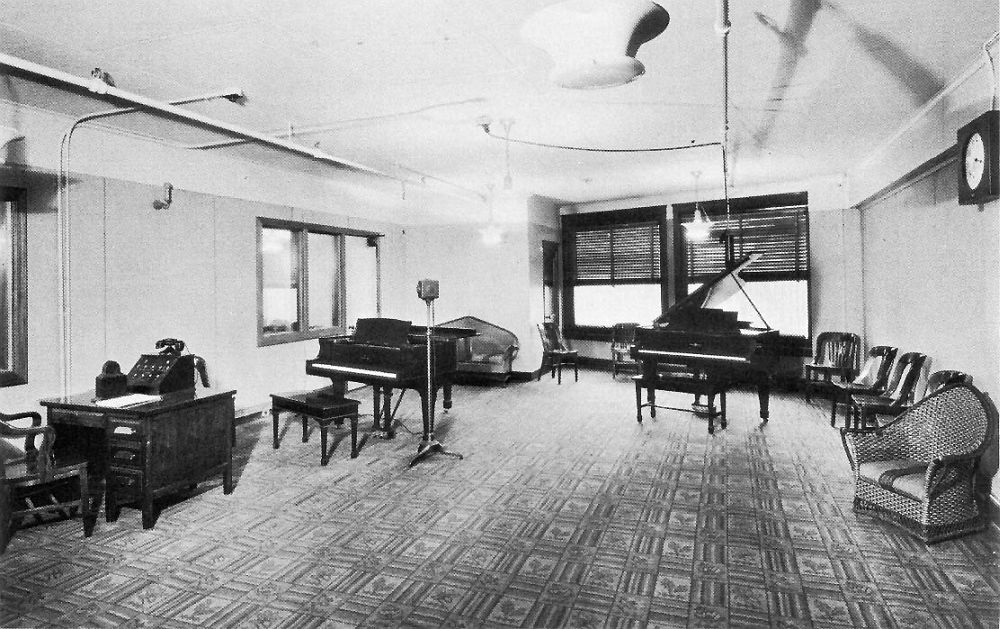 KJR Studio 1929