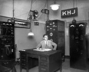 KHJ transmitter 1927