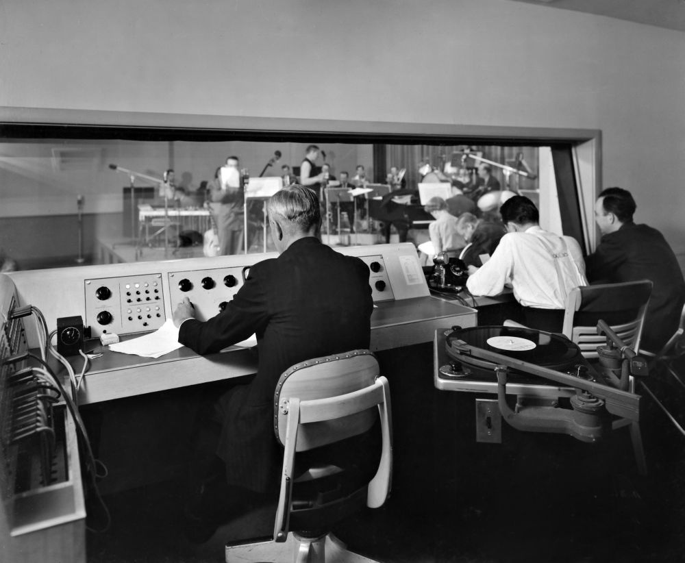  Control Room Image