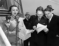 Jane Kaye singing over KSFO, 1939